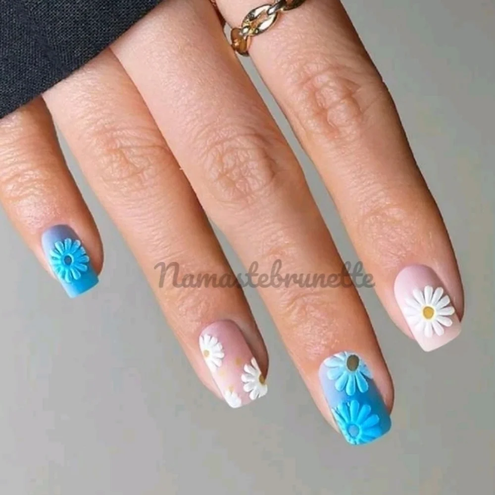 2/16 Blue Boho Ombe Daisy Press on Nails